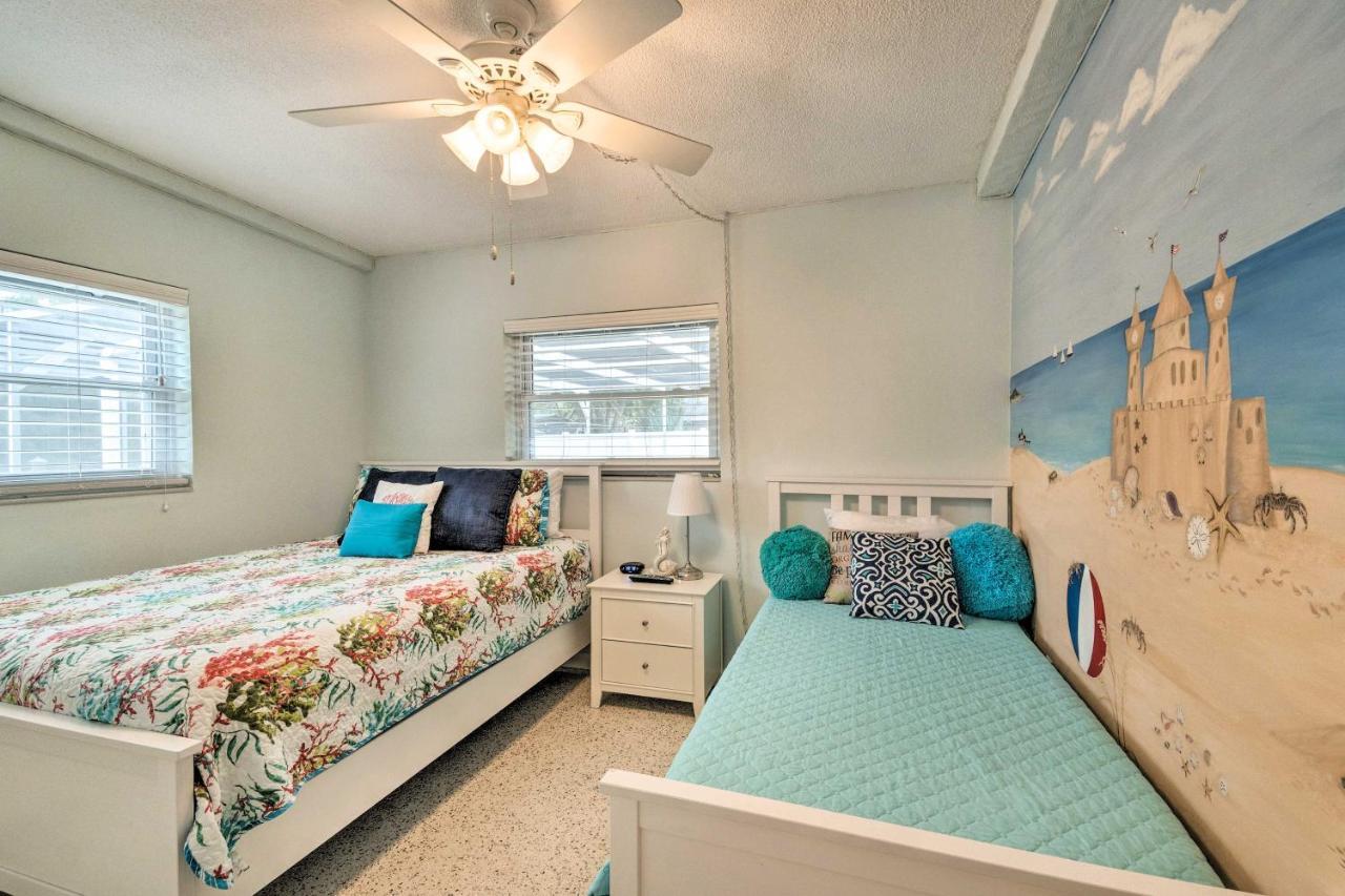 Home With Dock, Pool, Kayaks Walk To Palma Sola Bay Bradenton Ngoại thất bức ảnh